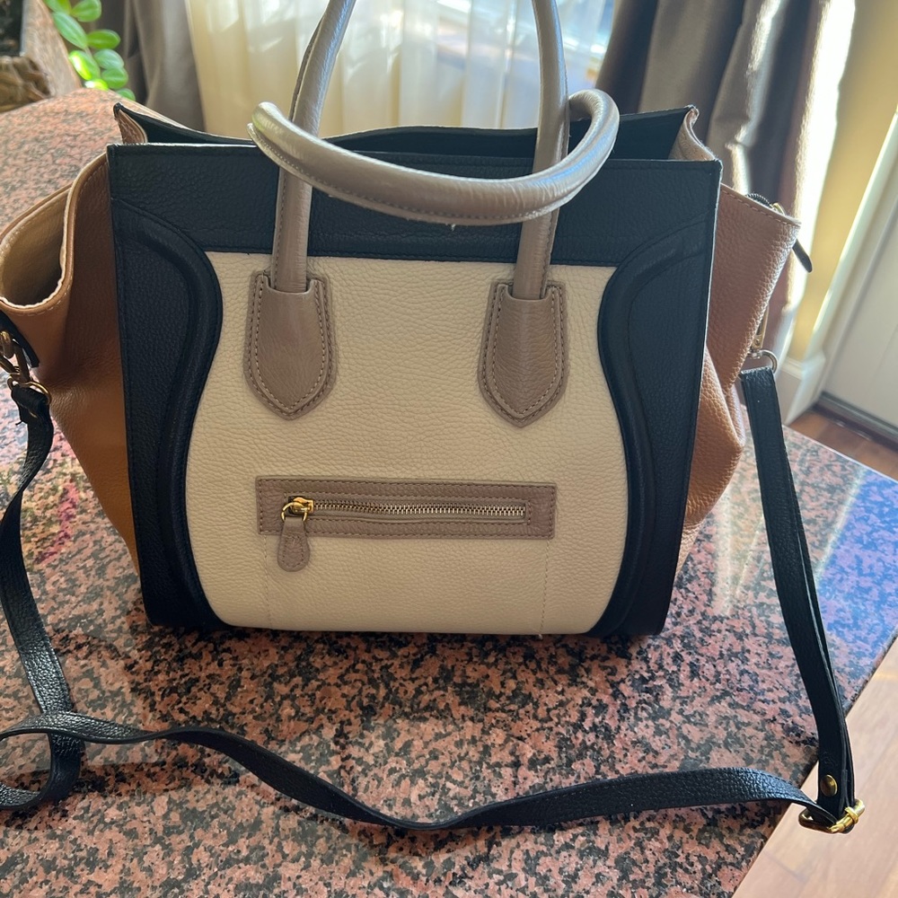 leather block bag 100% leather worn twice made in Italy